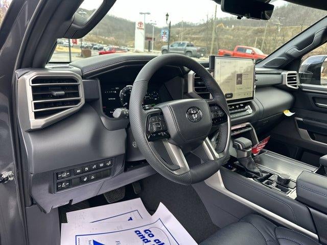 2026 Toyota Sequoia Platinum 4WD (Natl)