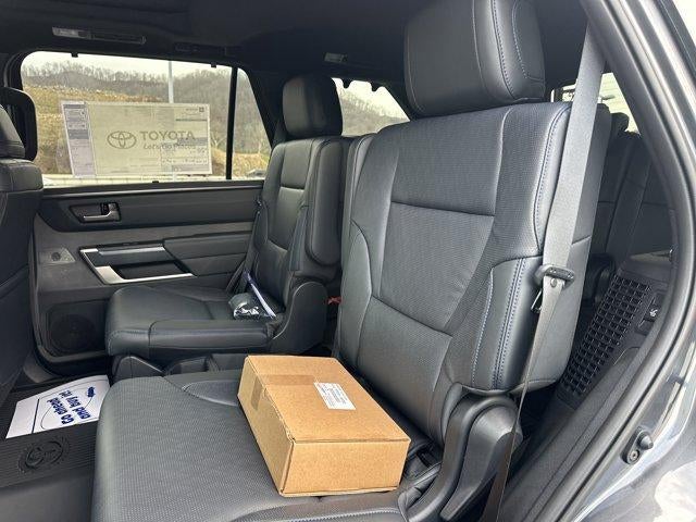 2026 Toyota Sequoia Platinum 4WD (Natl)