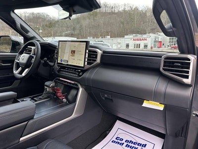 2026 Toyota Sequoia Platinum 4WD (Natl)