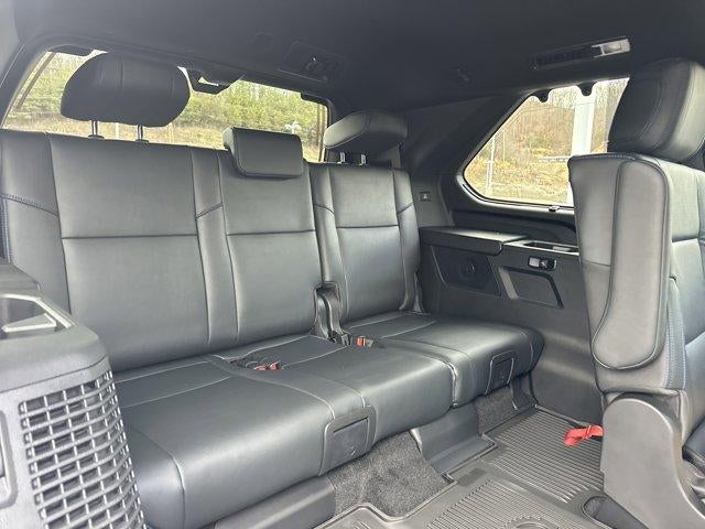 2026 Toyota Sequoia Platinum 4WD (Natl)