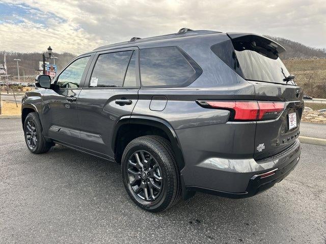 2026 Toyota Sequoia Platinum 4WD (Natl)