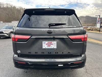 2026 Toyota Sequoia Platinum 4WD (Natl)