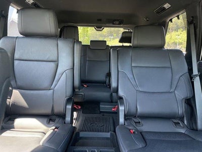 2024 Toyota Sequoia Platinum 4WD (Natl)