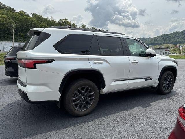 2024 Toyota Sequoia Platinum 4WD (Natl)