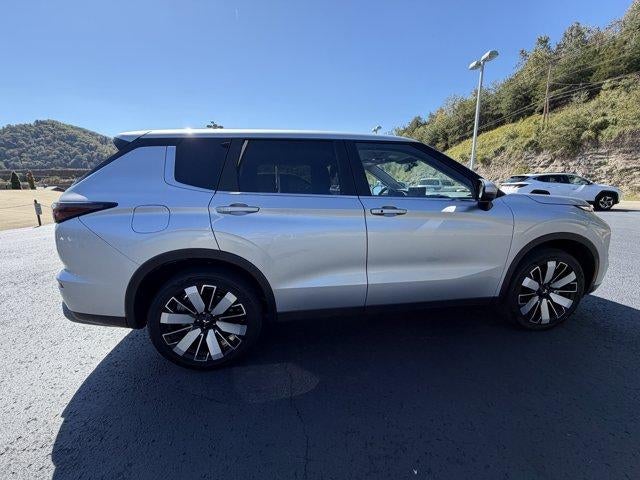 2025 Mitsubishi Outlander SE S-AWC