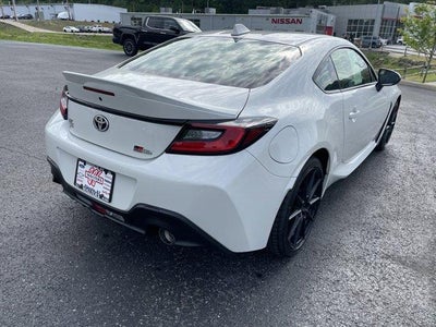 2026 Toyota GR86 Premium Manual (Natl)