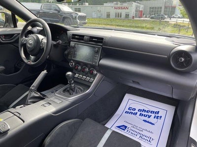 2026 Toyota GR86 Premium Manual (Natl)