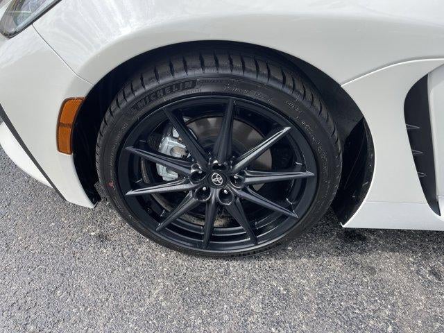 2026 Toyota GR86 Premium Manual (Natl)