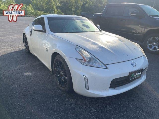 2017 Nissan 370Z Coupe Touring Auto