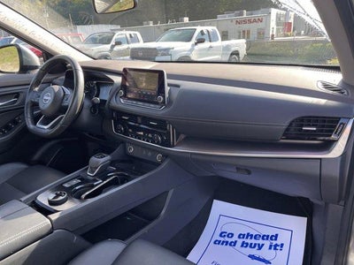 2022 Nissan Rogue AWD SV