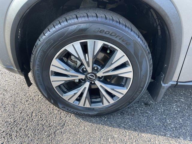 2022 Nissan Rogue AWD SV