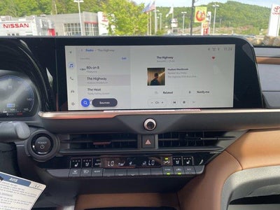 2026 Toyota Crown Limited AWD (Natl)