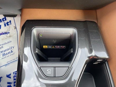 2026 Toyota Crown Limited AWD (Natl)