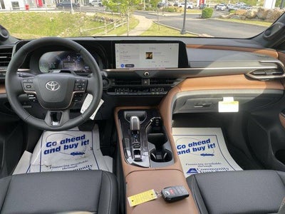 2026 Toyota Crown Limited AWD (Natl)