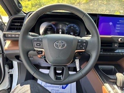 2026 Toyota Crown Signia Limited AWD (Natl)
