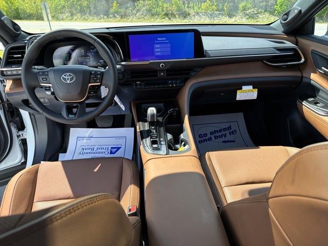 2026 Toyota Crown Signia Limited AWD (Natl)
