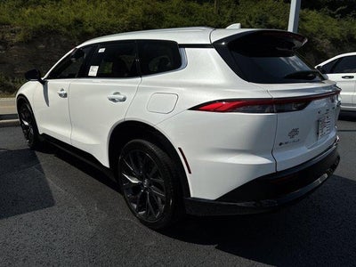 2026 Toyota Crown Signia Limited AWD (Natl)