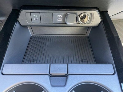 2026 Toyota Prius XLE (Natl)