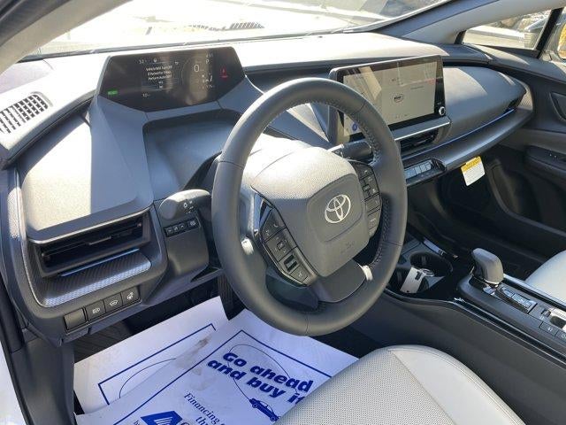 2026 Toyota Prius XLE (Natl)