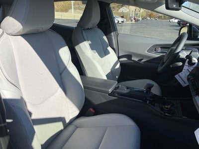 2026 Toyota Prius XLE (Natl)