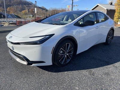 2026 Toyota Prius XLE (Natl)