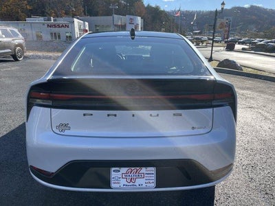 2026 Toyota Prius XLE (Natl)