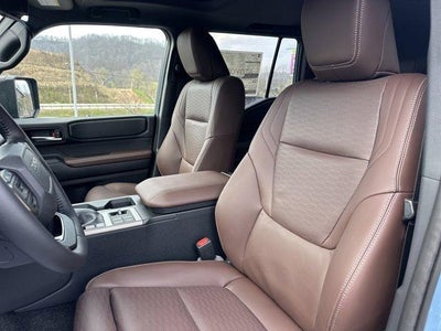 2026 Toyota Land Cruiser 4WD (Natl)