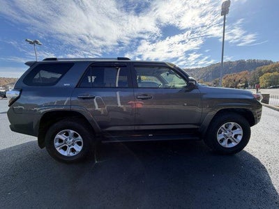 2023 Toyota 4Runner SR5 Premium 4WD (Natl)