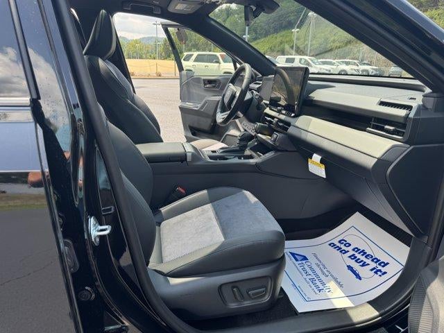 2026 Toyota RAV4 XSE AWD (Natl)