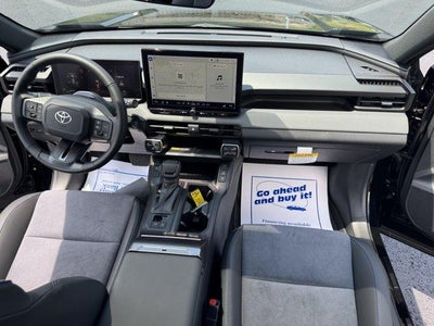 2026 Toyota RAV4 XSE AWD (Natl)