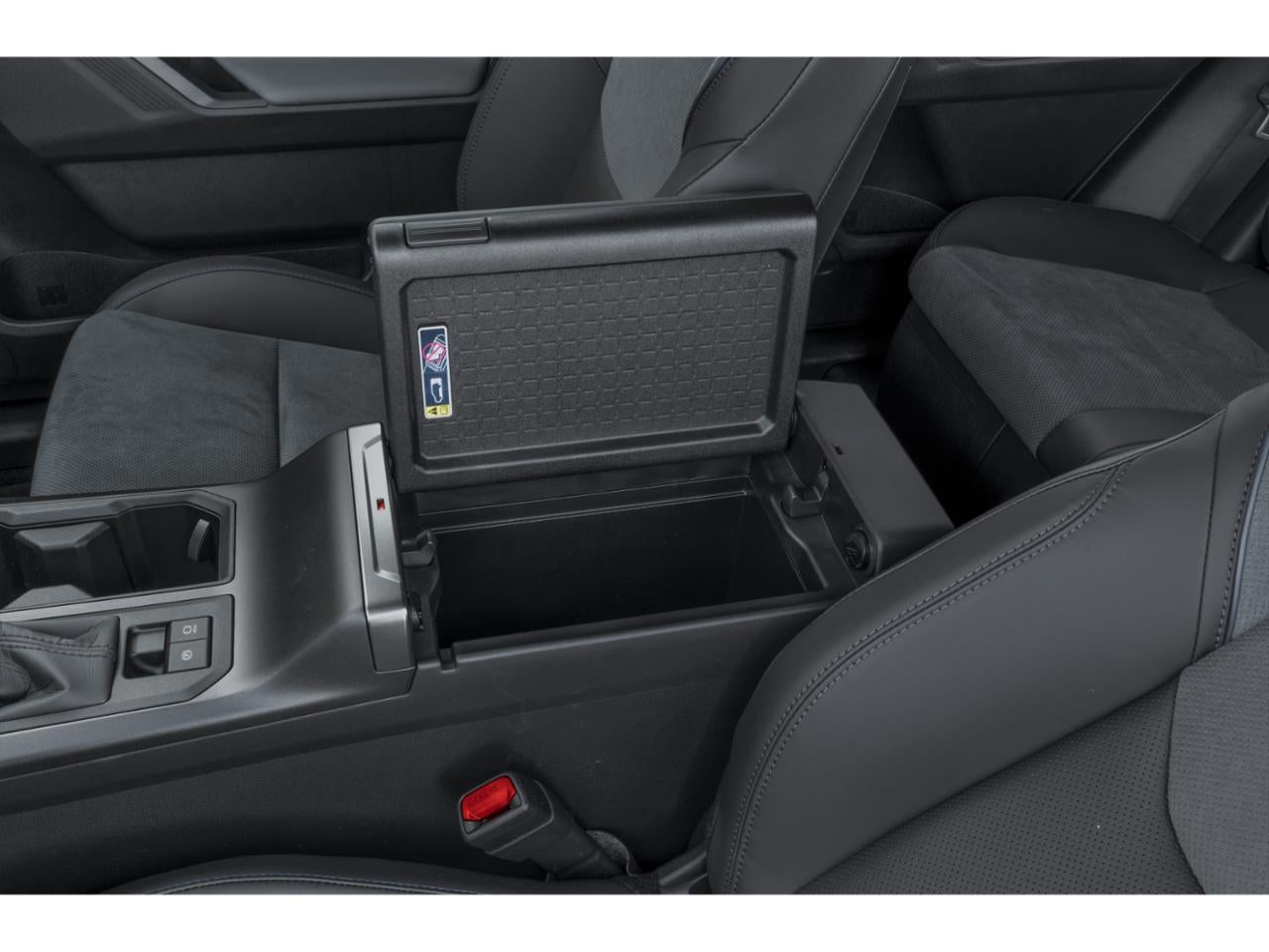 2026 Toyota RAV4 XSE AWD (Natl)