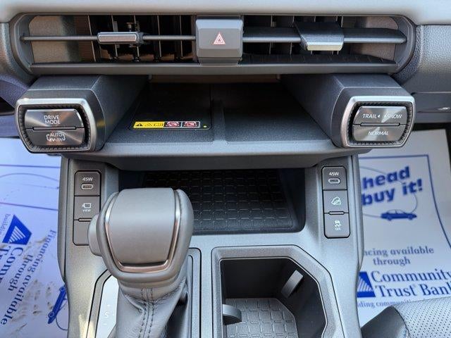 2026 Toyota RAV4 Plug-In Hybrid XSE (Natl)