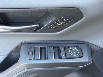 2026 Toyota RAV4 Plug-In Hybrid XSE (Natl)