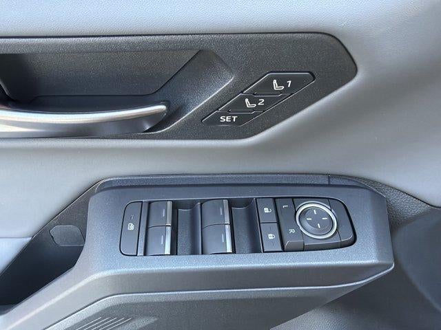 2026 Toyota RAV4 Plug-In Hybrid XSE (Natl)