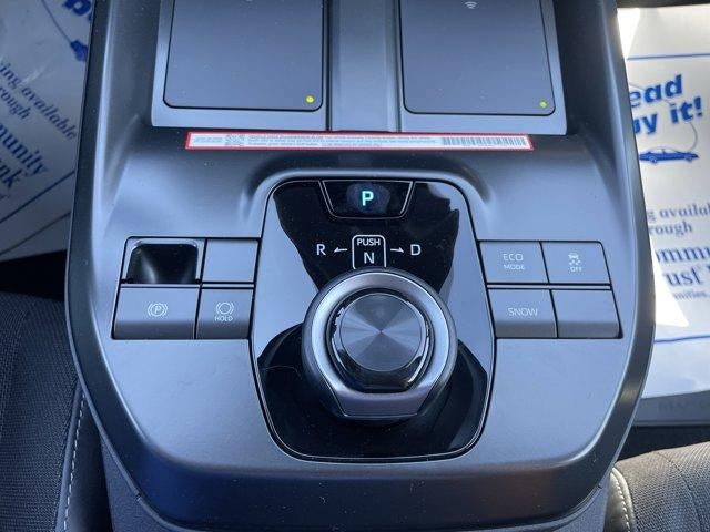 2026 Toyota C-HR SE AWD (Natl)
