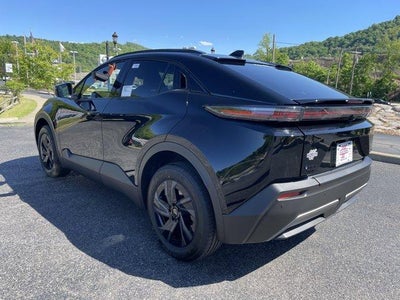 2026 Toyota C-HR SE AWD (Natl)