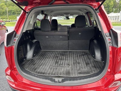 2017 Toyota RAV4 LE AWD (Natl)