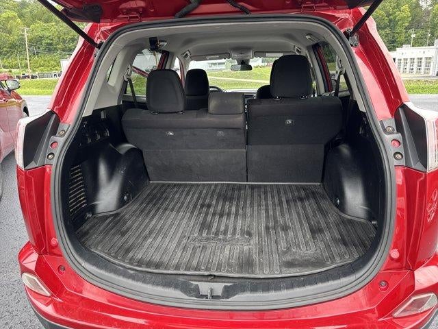 2017 Toyota RAV4 LE AWD (Natl)