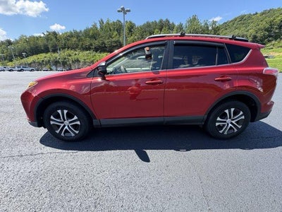 2017 Toyota RAV4 LE AWD (Natl)