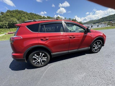 2017 Toyota RAV4 LE AWD (Natl)