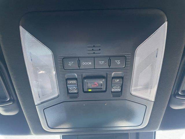 2025 Toyota RAV4 Hybrid XSE AWD (Natl)