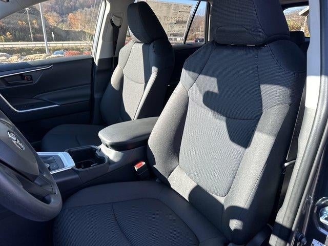 2025 Toyota RAV4 Hybrid LE AWD (Natl)