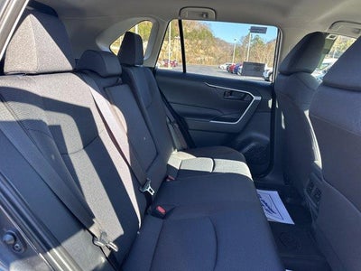 2025 Toyota RAV4 Hybrid LE AWD (Natl)