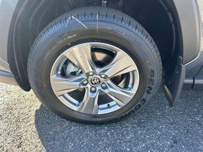 2025 Toyota RAV4 Hybrid LE AWD (Natl)