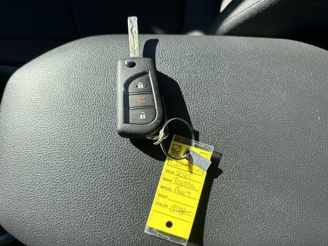 2025 Toyota RAV4 Hybrid LE AWD (Natl)