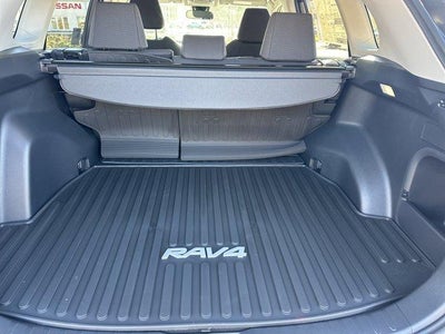 2025 Toyota RAV4 Hybrid LE AWD (Natl)