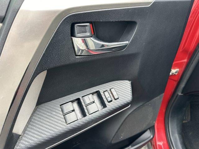 2015 Toyota RAV4 AWD 4dr XLE (Natl)