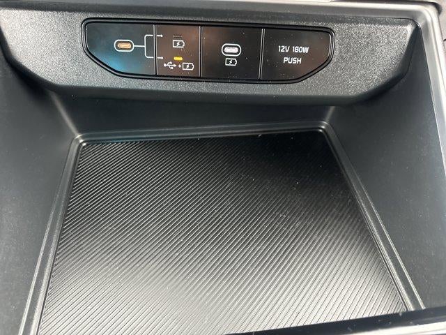 2026 Kia Carnival LXS FWD