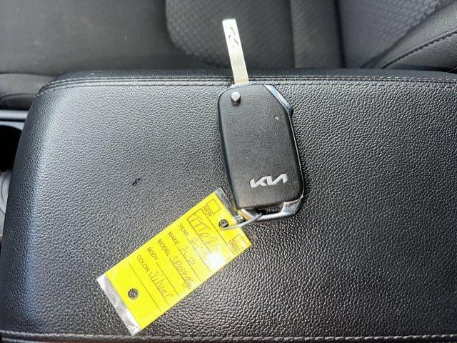 2024 Kia Sportage LX AWD